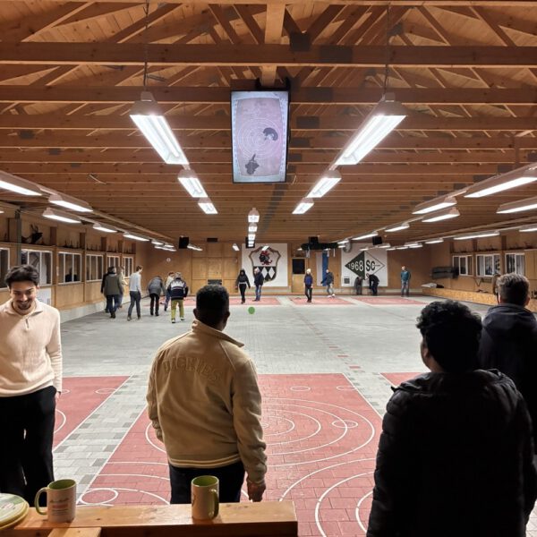 Unterhaltung in der Eventhalle in Ismaning